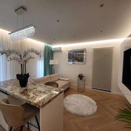 Grozavesti Luxury Apartment With 2 Rooms Bucureşti Exterior foto